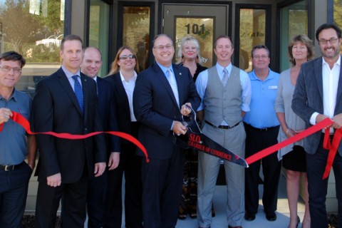 Community West Bank Ribbon cutting