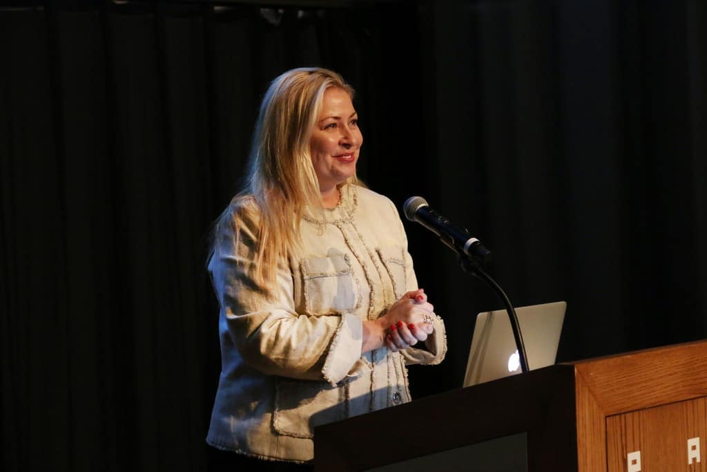 slo museum, leann standish