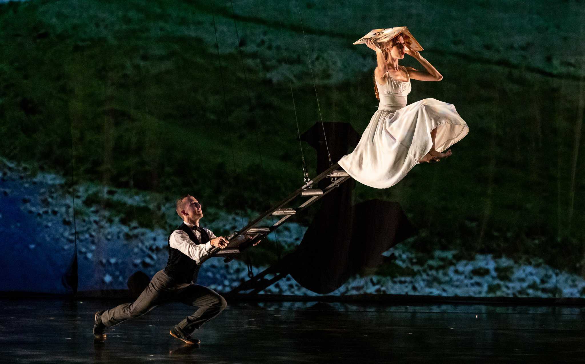 Momix